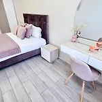 La Mare By Alm Mamaia Nord Apartamento *