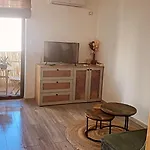 La Mare By Alm Mamaia Nord Apartamento