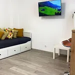 La Mare By Alm Mamaia Nord Apartamento *